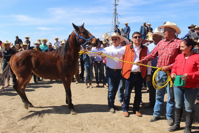 Cabalgan por la Amistad en Sabinas