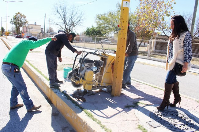 Sabinas: Obras Públicas habilitara paso peatonal sobre boulevard Degollado