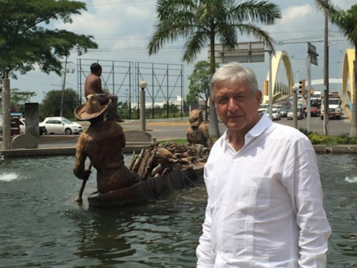 Traidores hay hasta en la familia: AMLO