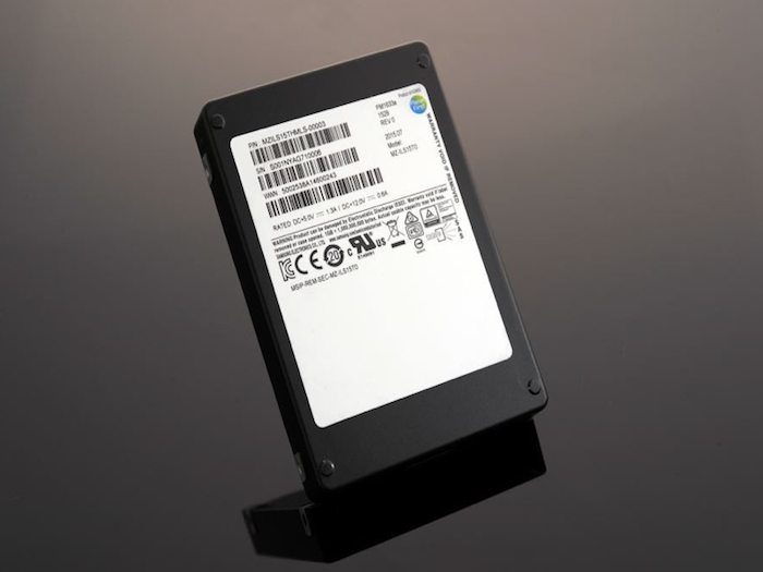 Samsung deja en ridículo los discos duros con su nuevo SSD de 15.3TB