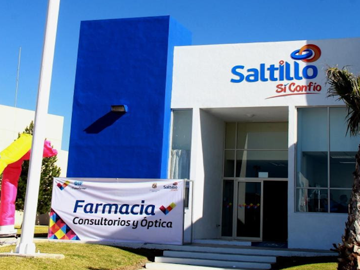 Tienen Farmacias Sí Confío horario corrido