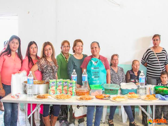 RECONOCEN LABOR DE  VOLUNTARIAS  DE 13 COMEDORES COMUNITARIOS DE ACUÑA.