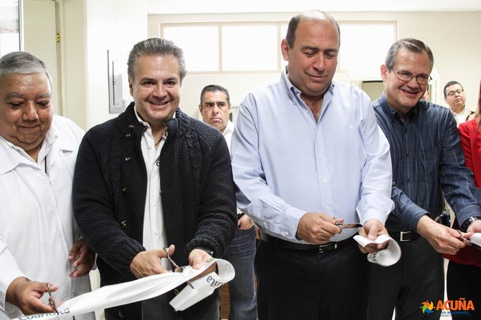 Acuña: Entregan obra de ampliación del hospital general.