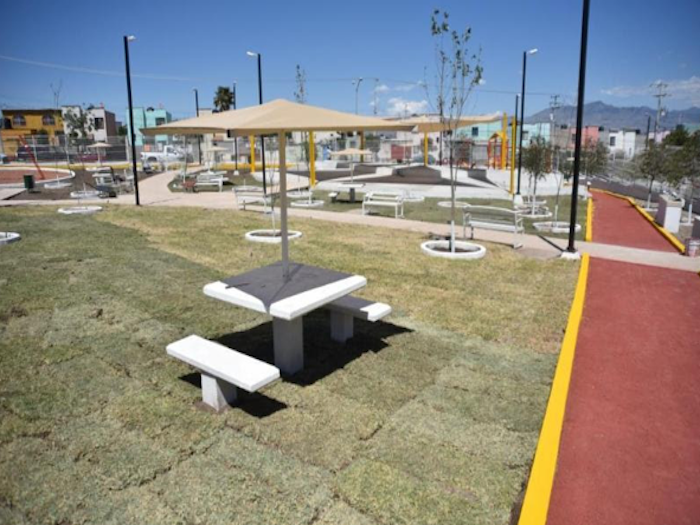 Tiene 95% de avance nueva plaza recreativa