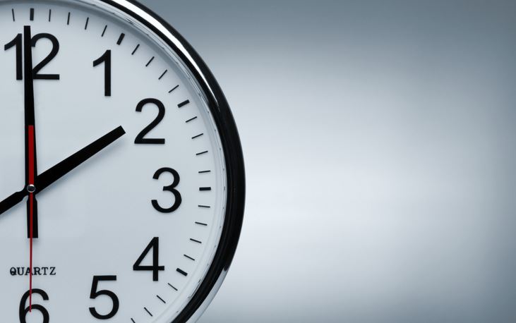 Mexicanos viven, como cada año, proceso de cambio de horario