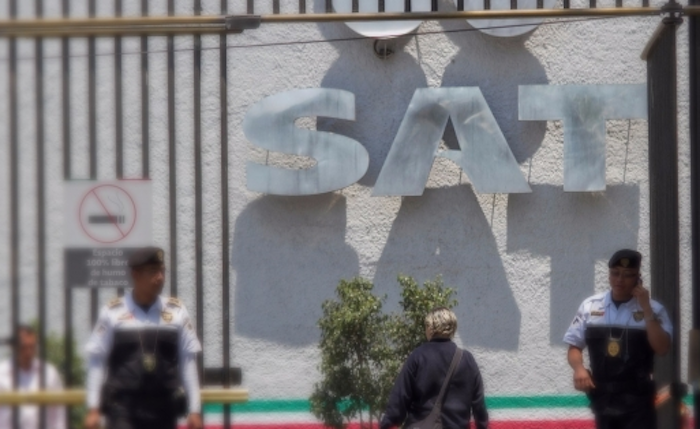 Pide SAT a bancos lista de clientes con operaciones en paraísos fiscales