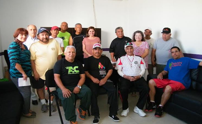 ACUÑA: INVITA EL DIF A ADULTOS MAYORES, A INTEGRARSE A DEPORTES COLECTIVOS.