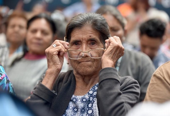 Entrega DIF Saltillo lentes a 80 saltillenses