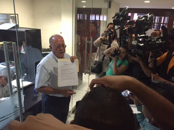 Piden intervención de la Comisión de Derechos Humanos para transparentar deuda de Coahuila.
