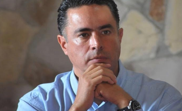 La fiesta de Memo Anaya, ¿ Y ?