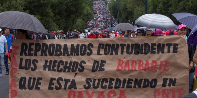 Gobierno mexicano anuncia ajustes a evaluación rechazada por maestros