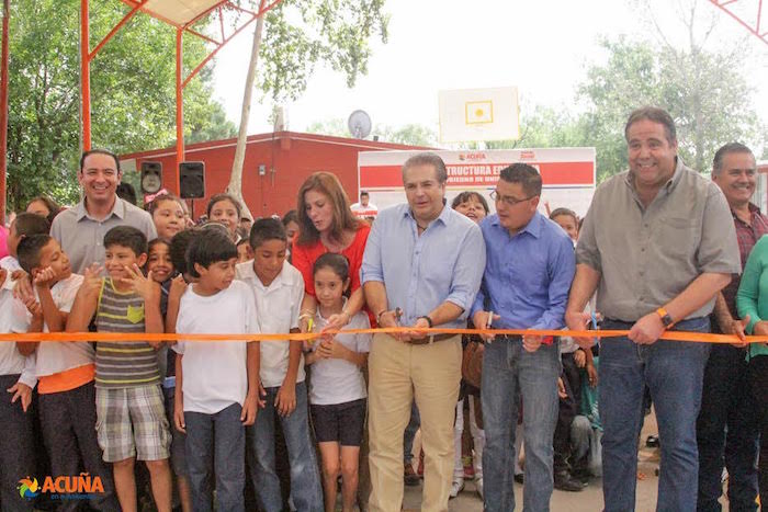 RECONOCEN LABOR DE PADRES Y MAESTROS PARA QUE INFRAESTRUCTURA LLEGUE  A ESCUELAS.