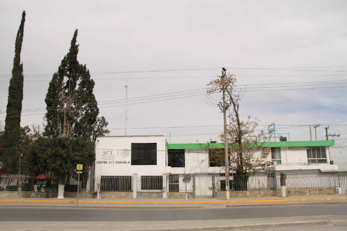 Estado paraliza trabajo federal en Coahuila