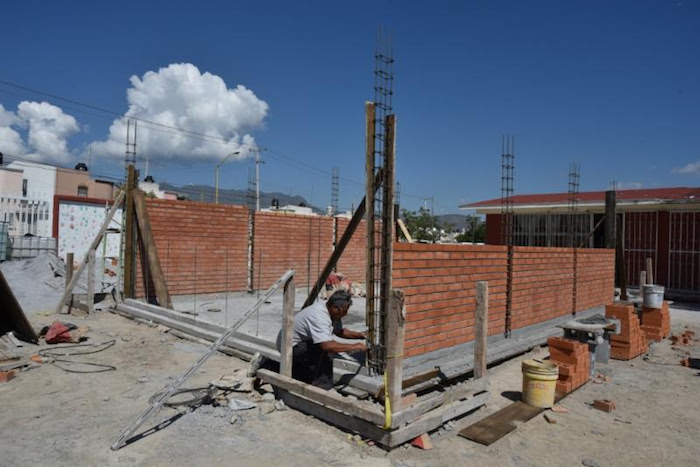 Saltillo:Edifica Municipio aula en primaria de Las Torres