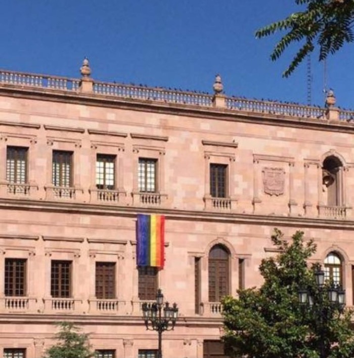 Rubén Moreira Muestra su orgullo Gay