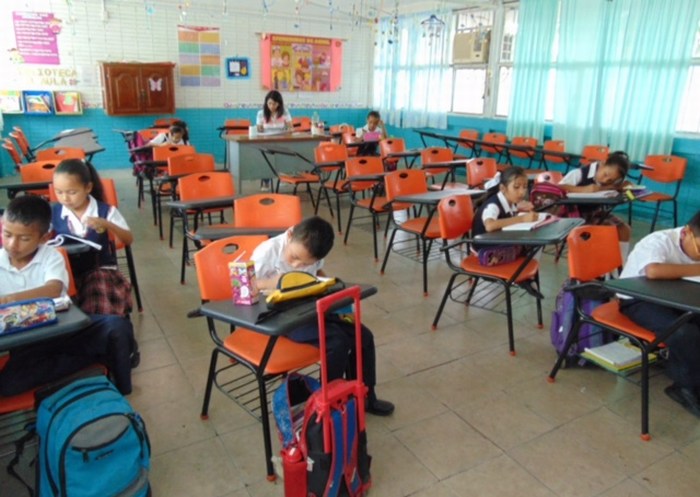 Acuña: Trabaja el DIF por garantizar el derecho a la educación básica de hombres y mujeres