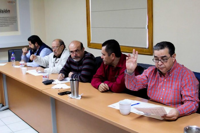 Acuña: Finanzas sanas de simas le permiten proyectar trascendentes obras para el 2017.