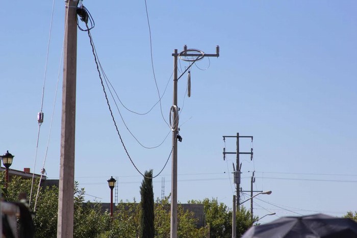 Acuña: Supervisan obra de electrificación en la colonia nueva jerusalén.