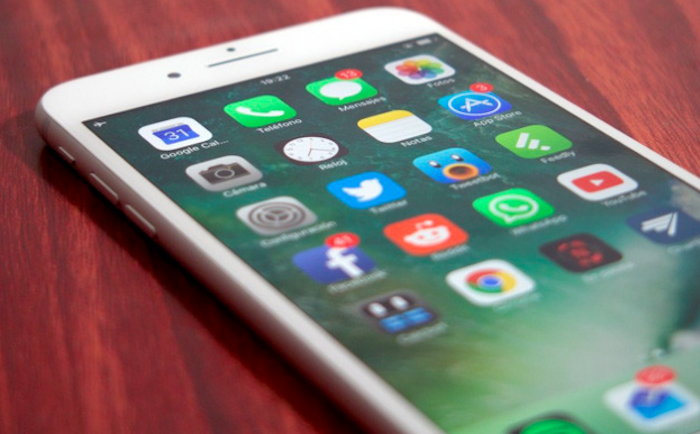 Los consejeros del INE recibirán un nuevo teléfono en 2017: un iPhone 7 Plus