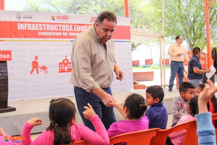 GOBIERNO MUNICIPAL CUMPLE COMPROMISO CON ALUMNOS DE LA PRIMARIA JESÚS MARÍA RAMÓN.