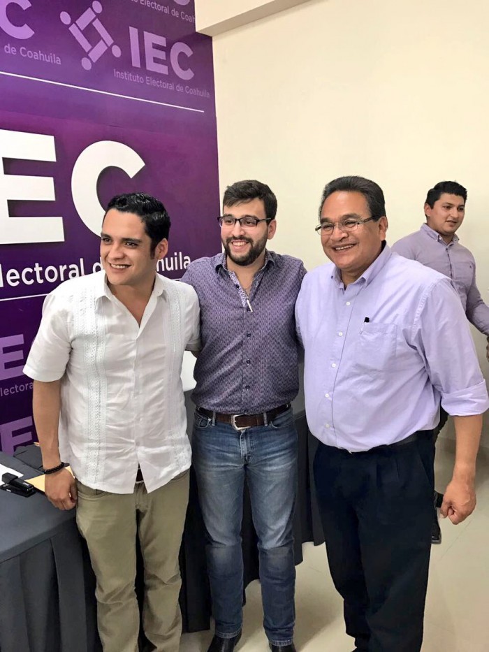 Se registra Poncho Danao para la Alcaldía de Saltillo