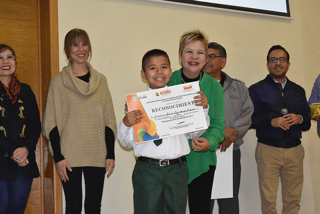 PREMIAN A GANADORES DEL CERTAMEN DE ORATORIA “ELCENTENARIO DE LA CONSTITUCIÓN DE 1917”.