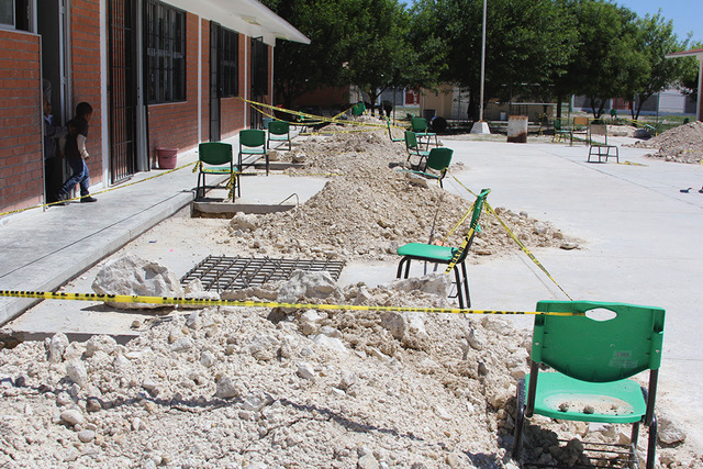 ARRANCAN OBRA DE CONSTRUCCIÓN  EN LA ESCUELA PRIMARIA HUMBERTO JIMÉNEZ GARZA.