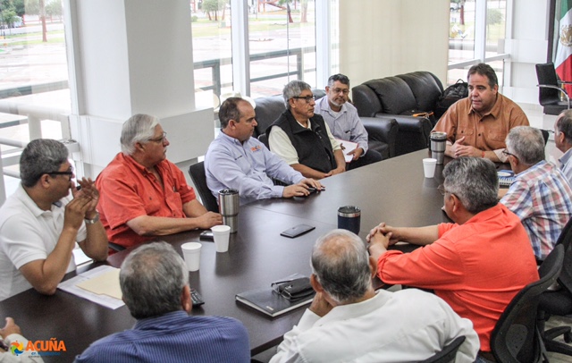 PREPARADAS LAS INSTALACIONES DE AGUA Y DRENAJE PARA LA OBRA DEL HOSPITAL REGIONAL DEL IMSS.
