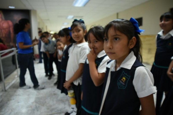 Visitan niños la Presidencia Municipal de Saltillo