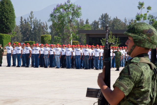LLAMAN A JÓVENES NACIDOS EN 1999, A TRAMITAR SU CARTILLA MILITAR.