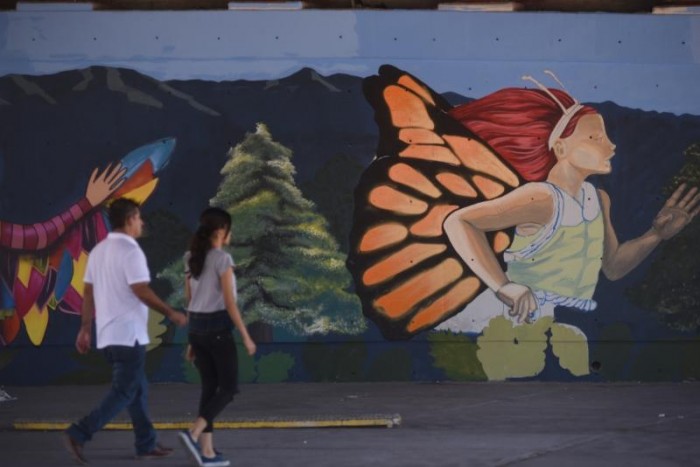 Decoran la ciudad con motivos de la Monarca