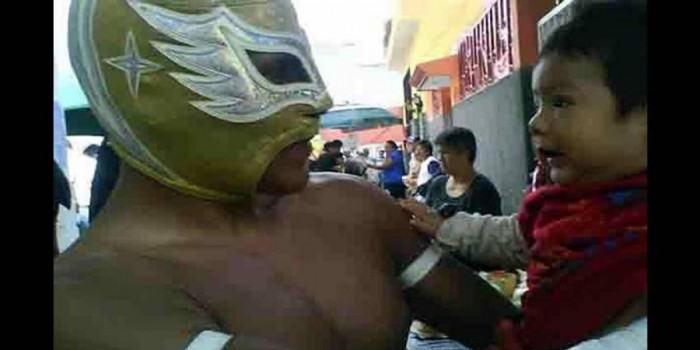 Muere luchador Cosmos al frustrar un asalto
