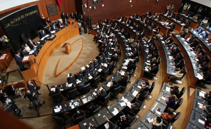 Legisladores permiten abusos de compañías aseguradoras y Hospitales privados.