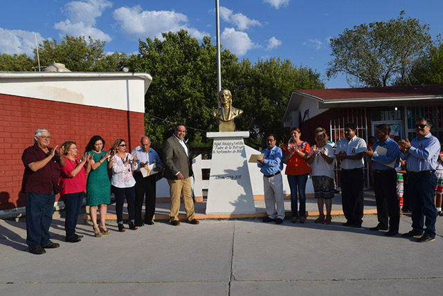 DEVELAN BUSTO DEL PADRE DE LA PATRIA, EN LA ESCUELA MIGUEL HIDALGO.