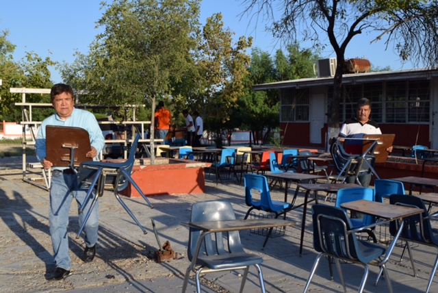 ATIENDE EL DIF CARENCIA DE MOBILIARIO EN LA PRIMARIA REVOLUCIÓN.