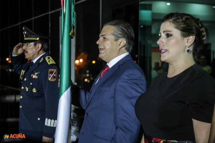 Vive Acuña La Independencia. Emotiva ceremonia de Lenin Perez