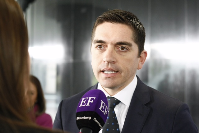 "La corrupción de Rubén no tiene límites, se aprovechó de la tragedia mexicana para endeudar más a Coahuila": Luis Fernando Salazar.