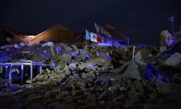 Reportan al menos 15 muertos por terremoto