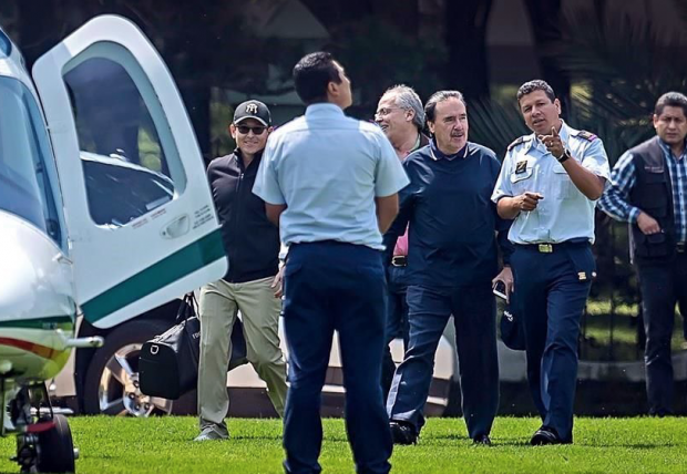 Denuncia Reforma que Gamboa usa helicoptero de la Fuerza Aérea para ir al golf