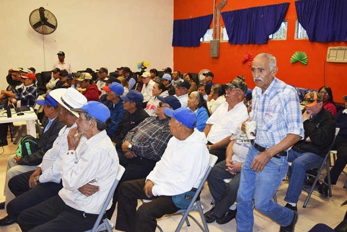 CONVOCAN A ABUELOS A PARTICIPAR EN BRIGADA DE SALUD Y A CONTINUAR SU EDUCACIÓN BÁSICA.