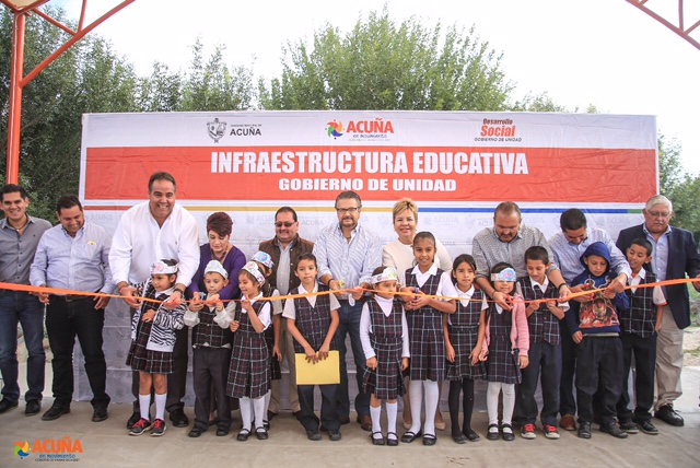 ENTREGAN OBRA DE TECHUMBRE A LA PRIMARIA HUMBERTO JIMÉNEZ GARZA.