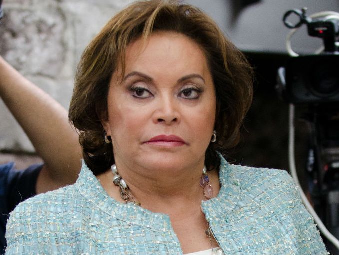 Dictan por tercera vez auto de formal prisión en contra de Elba Esther Gordillo