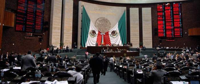 Pidieron adelanto de sueldo 61 diputados