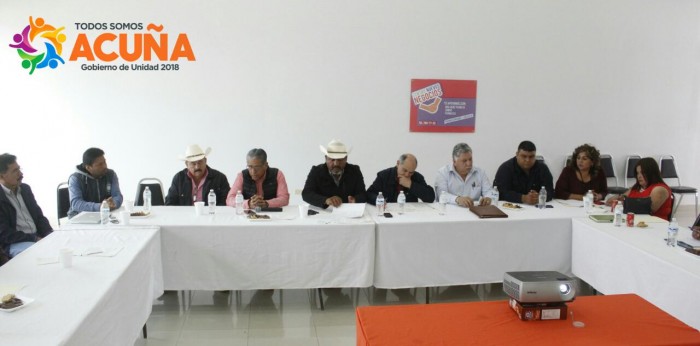 EN REUNIÓN DEL CONSEJO DE DESARROLLO RURAL INFORMAN DEL AVANCE DE PROGRAMAS PARA EL CAMPO.