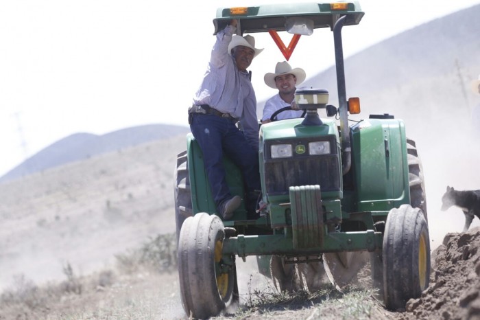 Más de 75 millones de pesos en inversión sin precedente para el campo: Manolo