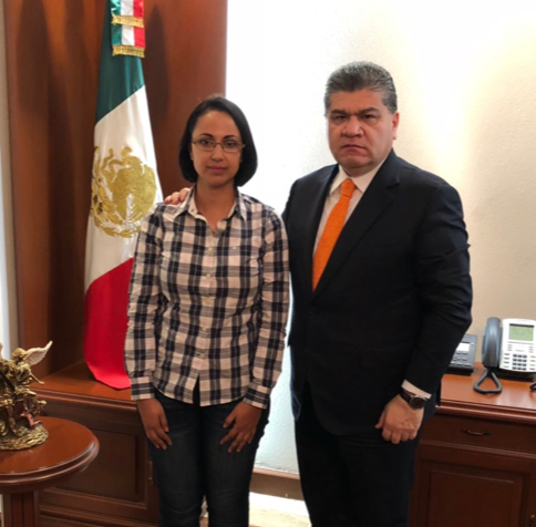 SE REÚNE GOBERNADOR CON REYNA OVIEDO BARRALES PARA ATENDER SU DEMANDA EN RELACIÓN CON LA DEFENSA DE LOS DERECHOS DE SUS HIJOS