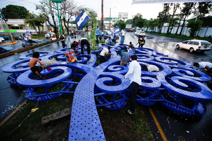 La caída de las “arbolatas” de Ortega en Nicaragua