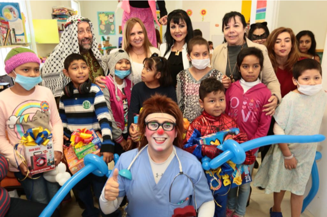 VISITAN A INFANTES EN EL HOSPITAL DEL NIÑO