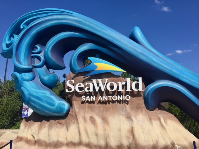 LLEVARÁN A NIÑOS DE ACUÑA AL PARQUE DE ATRACCIONES SEAWORLD.