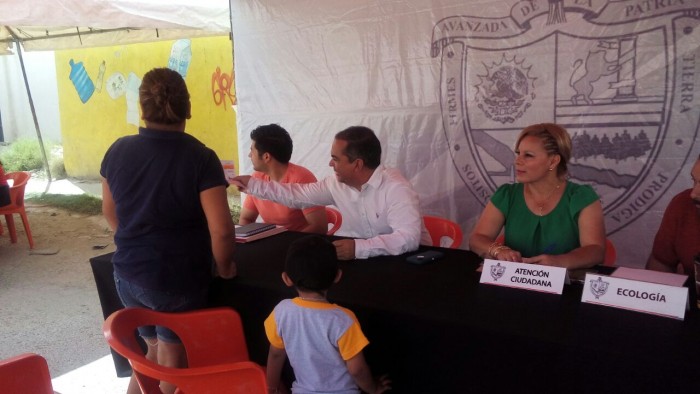 LLEVAN BRIGADA DE ATENCIÓN AL FRACCIONAMIENTO SANTA ROSA.